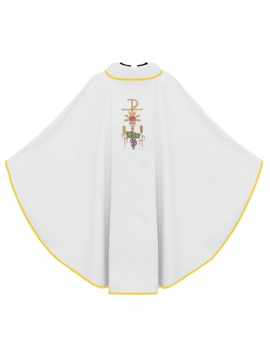 Chalice and grapes chasuble white